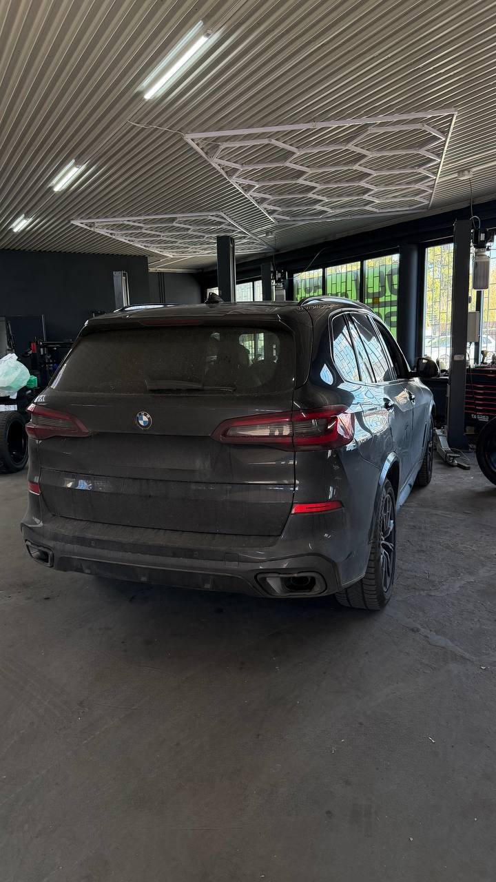 Black BMW X5